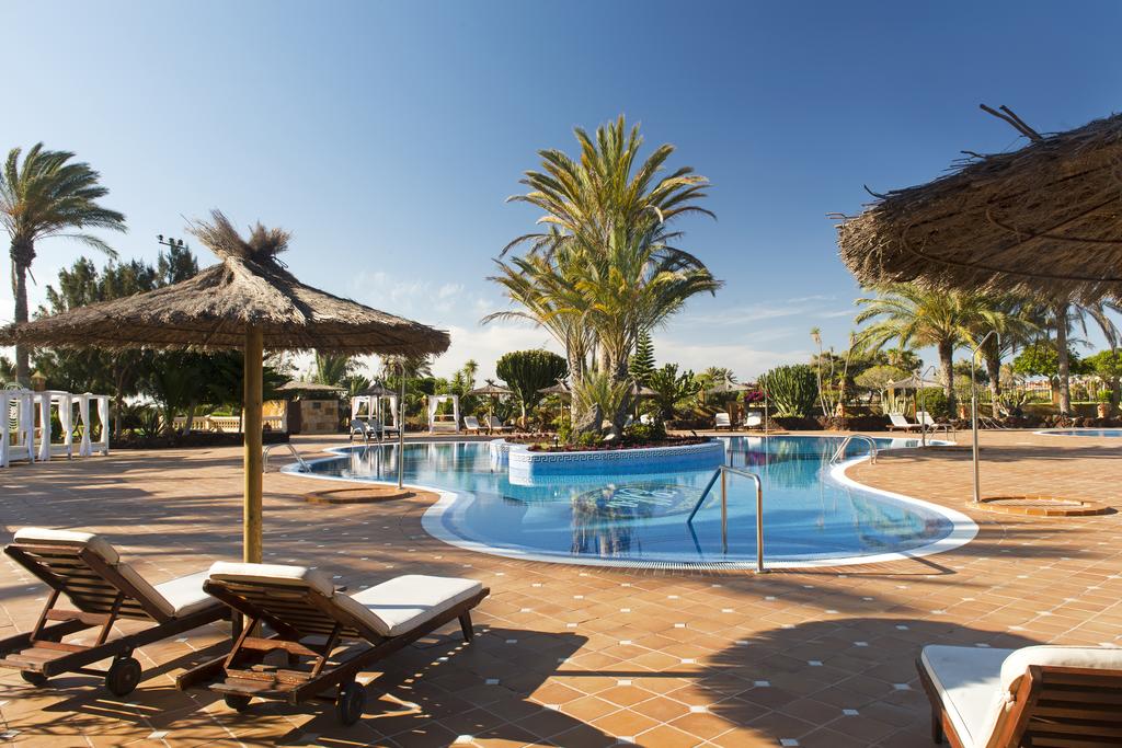 https://golftravelpeople.com/wp-content/uploads/2020/11/Elba-Palace-Golf-Vital-Hotel-Fuerteventura-Adults-Only-Swimming-Pools-Leisure-Facilities-2.jpg