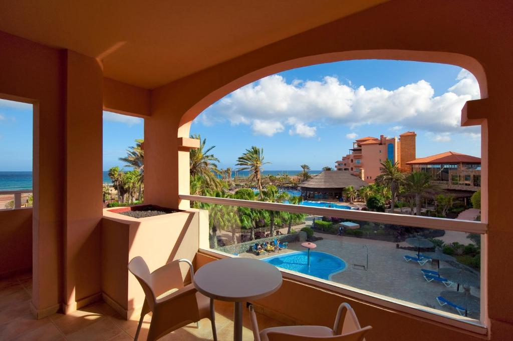 https://golftravelpeople.com/wp-content/uploads/2020/11/Elba-Sara-Beach-Golf-Resort-Fuerteventura-21.jpg