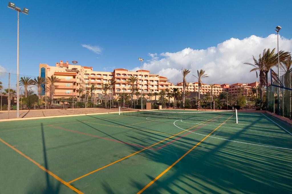https://golftravelpeople.com/wp-content/uploads/2020/11/Elba-Sara-Beach-Golf-Resort-Fuerteventura-Swimming-Pools-and-Leisure-Facilities-5.jpg