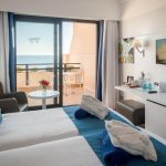 https://golftravelpeople.com/wp-content/uploads/2020/11/Grand-Teguise-Playa-Hotel-Lanzarote-Bedrooms-1-150x150.jpg