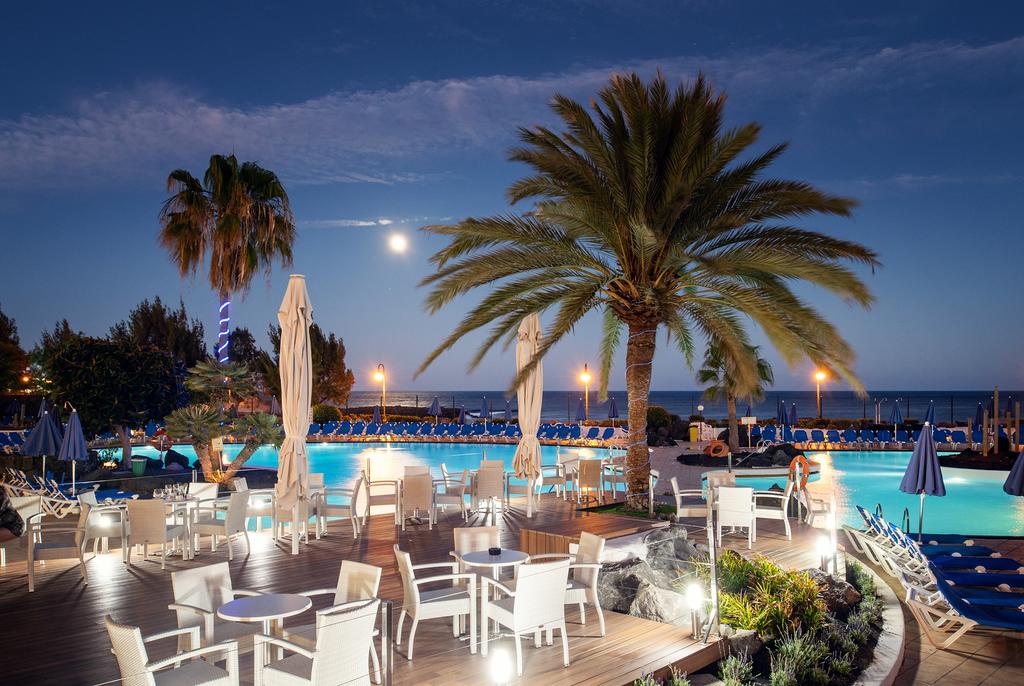 https://golftravelpeople.com/wp-content/uploads/2020/11/Grand-Teguise-Playa-Hotel-Lanzarote-Restaurants-3.jpg
