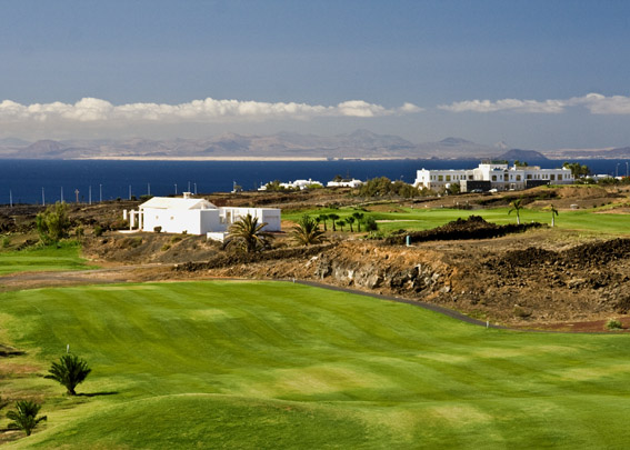 https://golftravelpeople.com/wp-content/uploads/2020/11/Lanzarote-Golf-Club-6.jpg