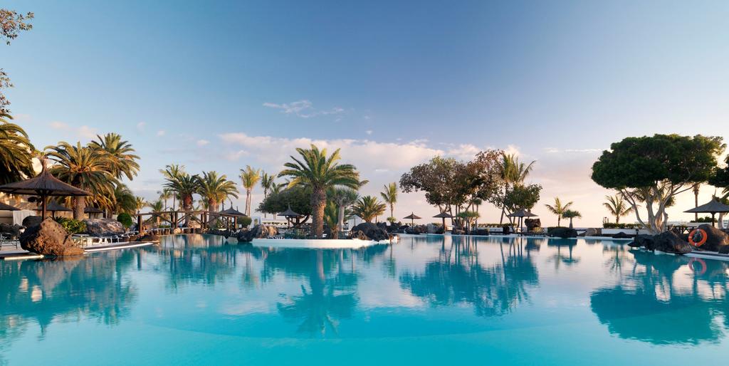https://golftravelpeople.com/wp-content/uploads/2020/11/Melia-Salinas-Hotel-Lanzarote-Swimming-Pools-2.jpg