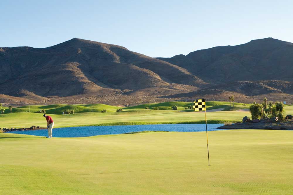 https://golftravelpeople.com/wp-content/uploads/2020/11/Playitas-Golf-Club-Fuerteventura-3.jpg