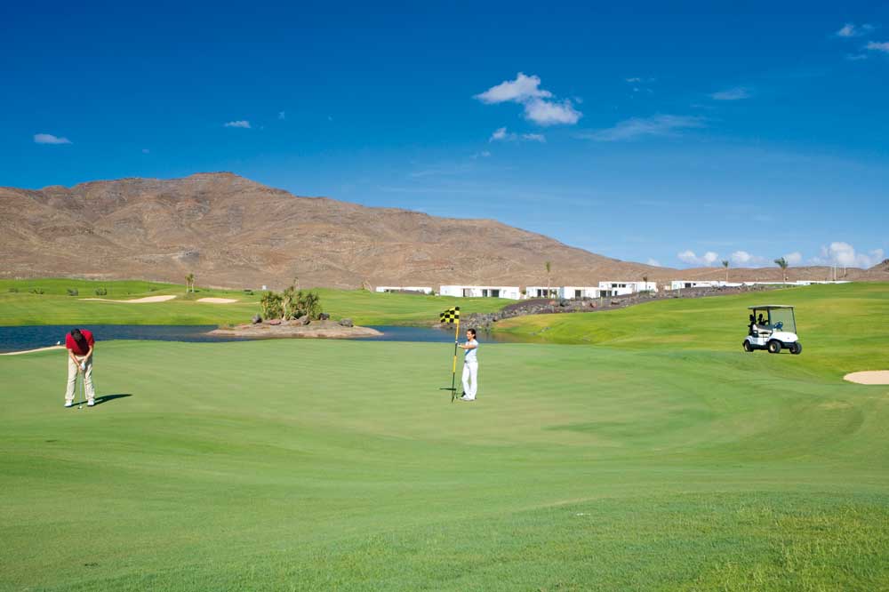 https://golftravelpeople.com/wp-content/uploads/2020/11/Playitas-Golf-Club-Fuerteventura-9.jpg