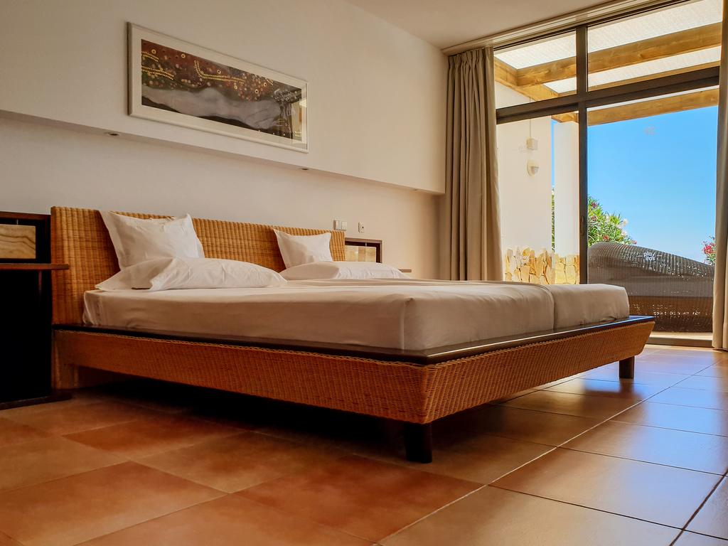 https://golftravelpeople.com/wp-content/uploads/2020/11/Playitas-Resort-Villas-Fuerteventura-23-1.jpg