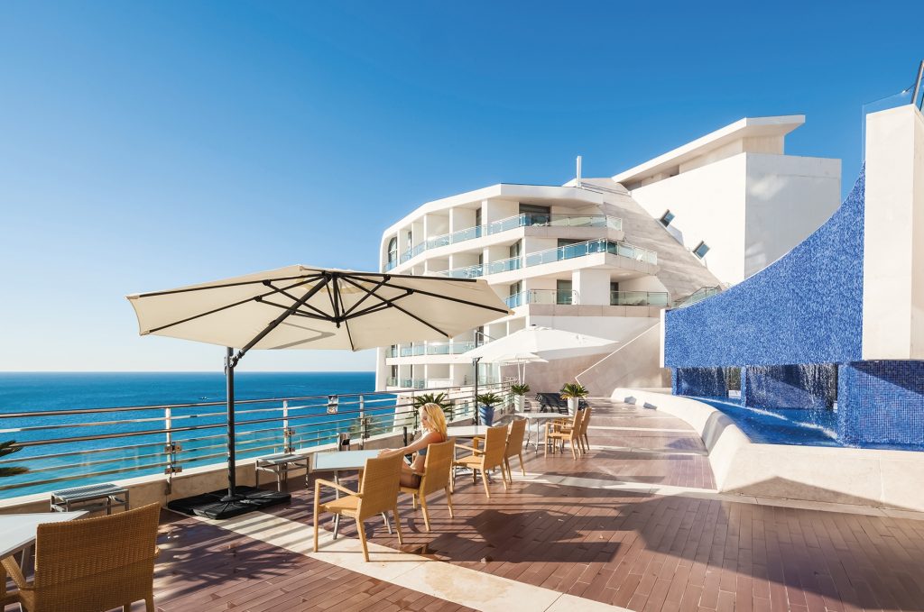 Sesimbra Oceanfront Hotel 4*