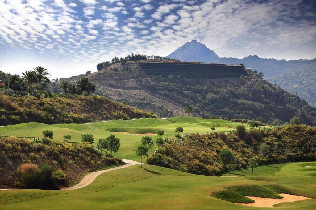 https://golftravelpeople.com/wp-content/uploads/2022/12/La-Zagaleta-Golf-Club-New-Course-Malaga-Spain-12.jpg