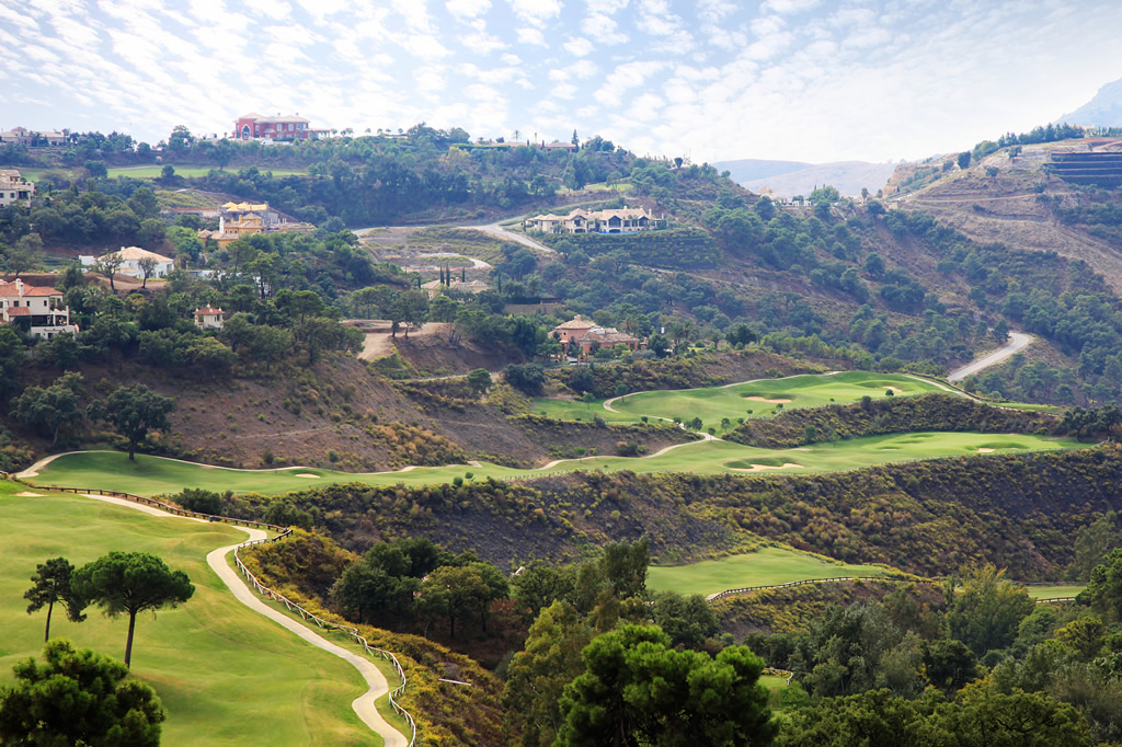 https://golftravelpeople.com/wp-content/uploads/2022/12/La-Zagaleta-Golf-Club-New-Course-Malaga-Spain-6.jpg
