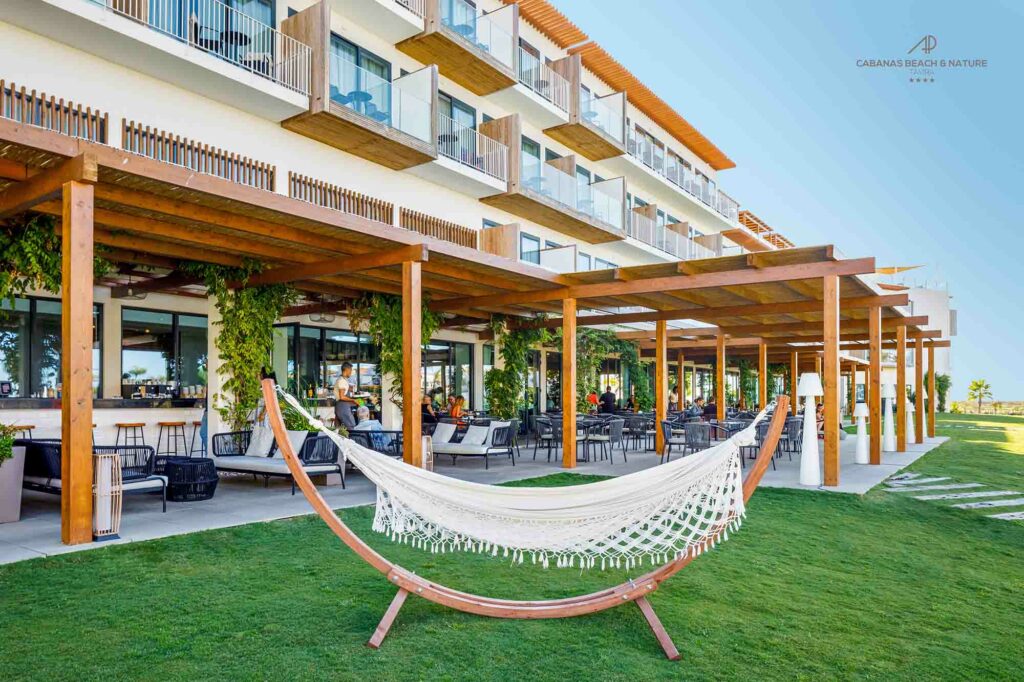 https://golftravelpeople.com/wp-content/uploads/2023/07/AP-Cabanas-Beach-and-Nature-Tavira-Bars-and-Restaurants-17-1024x682.jpg