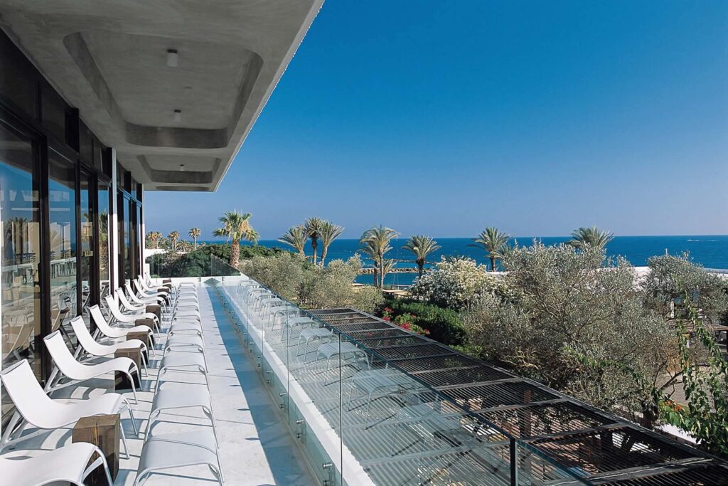 https://golftravelpeople.com/wp-content/uploads/2023/07/Almyra-Hotel-Paphos-Cyprus-11-1024x683.jpg