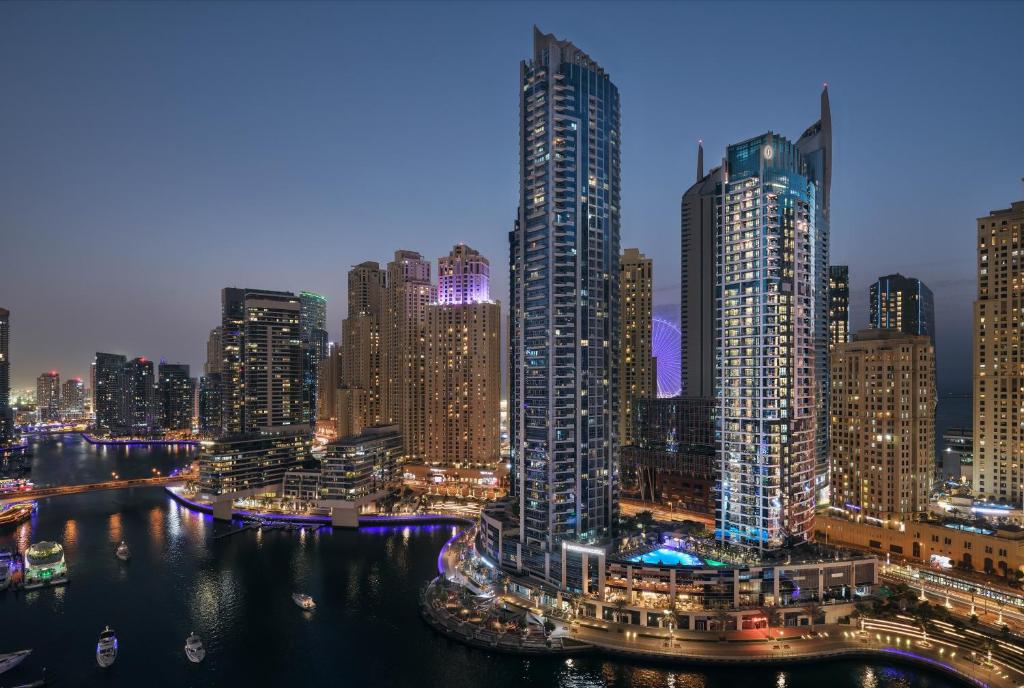 https://golftravelpeople.com/wp-content/uploads/2023/07/Dubai-Intercontinental-Hotel-Dubai-Marina-23.jpg