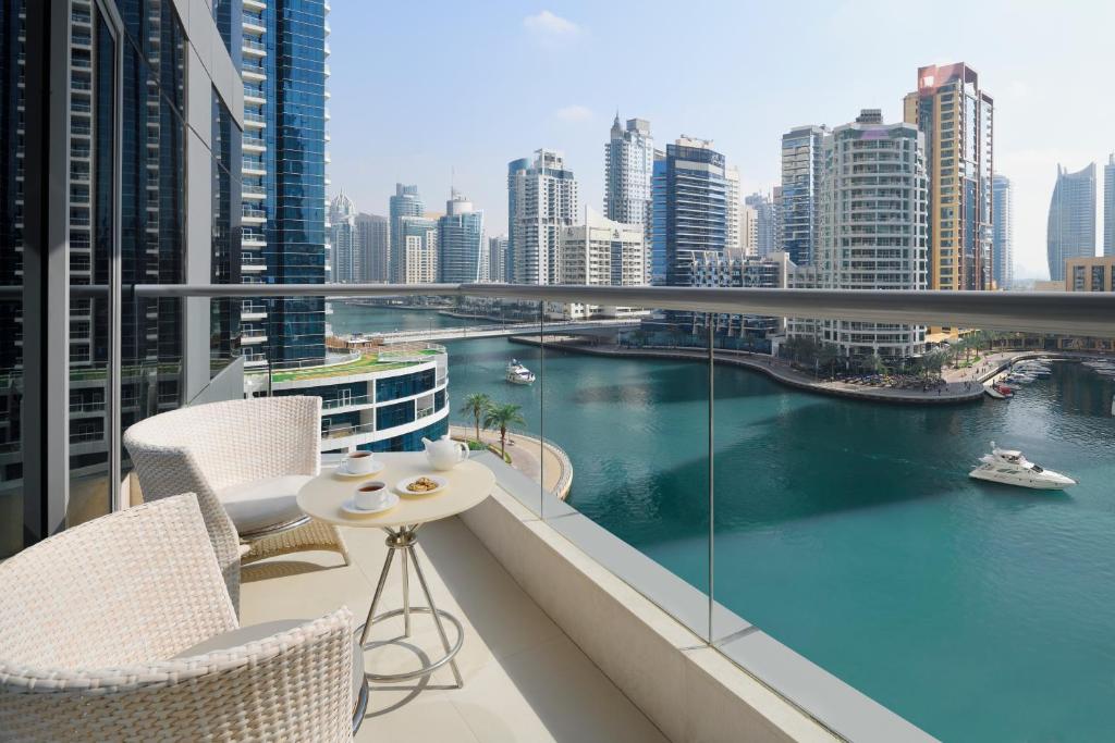 https://golftravelpeople.com/wp-content/uploads/2023/07/Dubai-Intercontinental-Hotel-Dubai-Marina-31.jpg