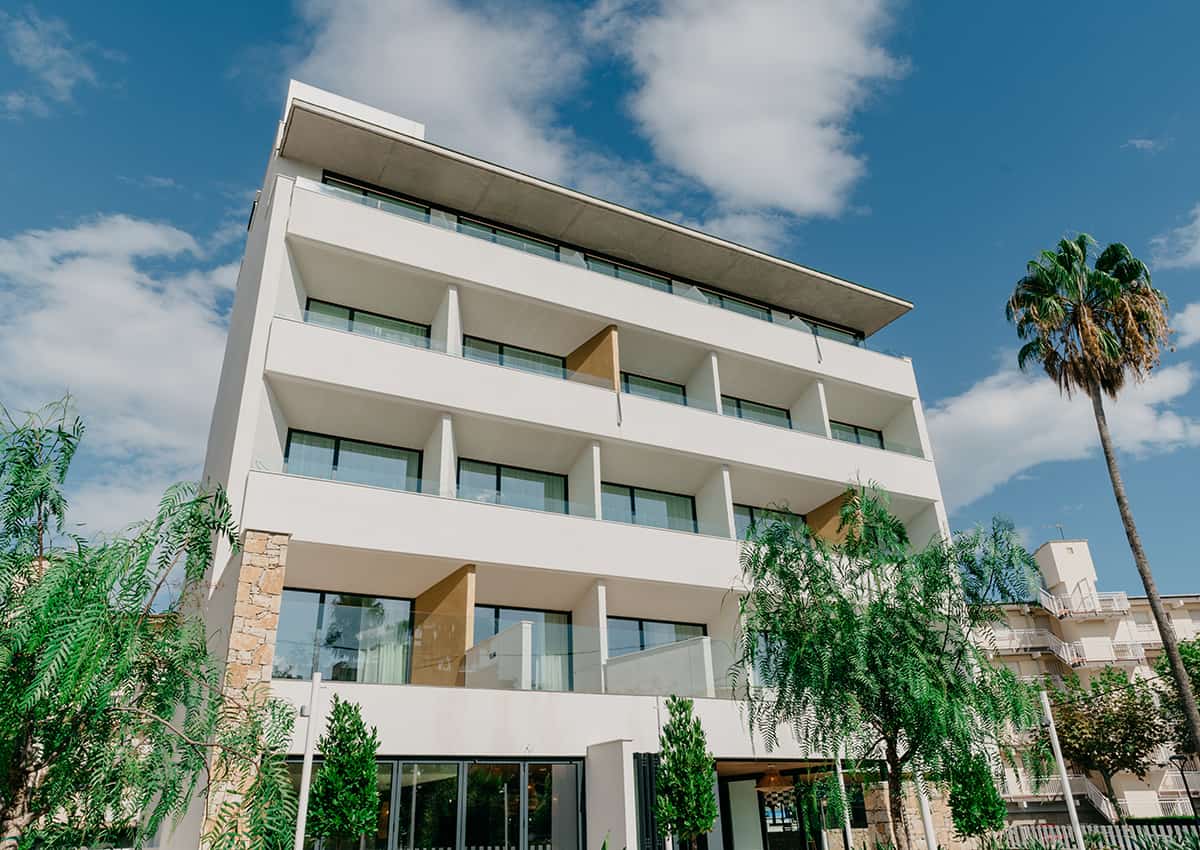Instants Boutique Hotel 4*