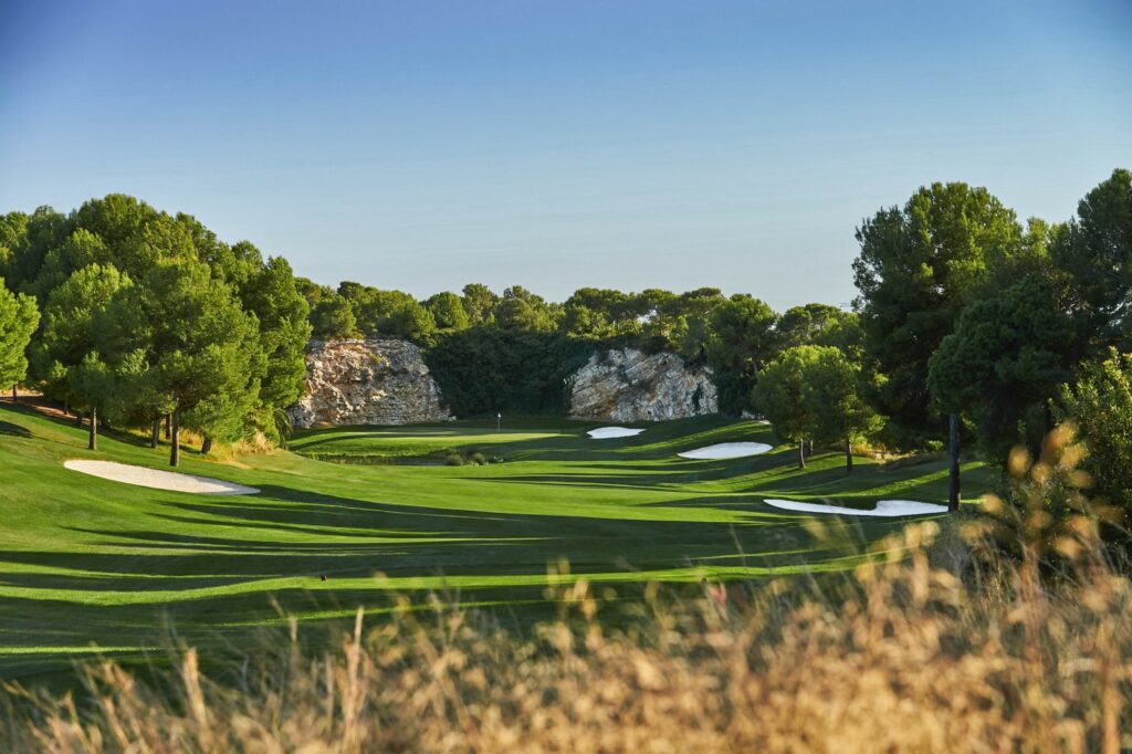 https://golftravelpeople.com/wp-content/uploads/2023/07/Infinitum-Hills-Golf-Course-Costa-Daurada-8-1024x682.jpg