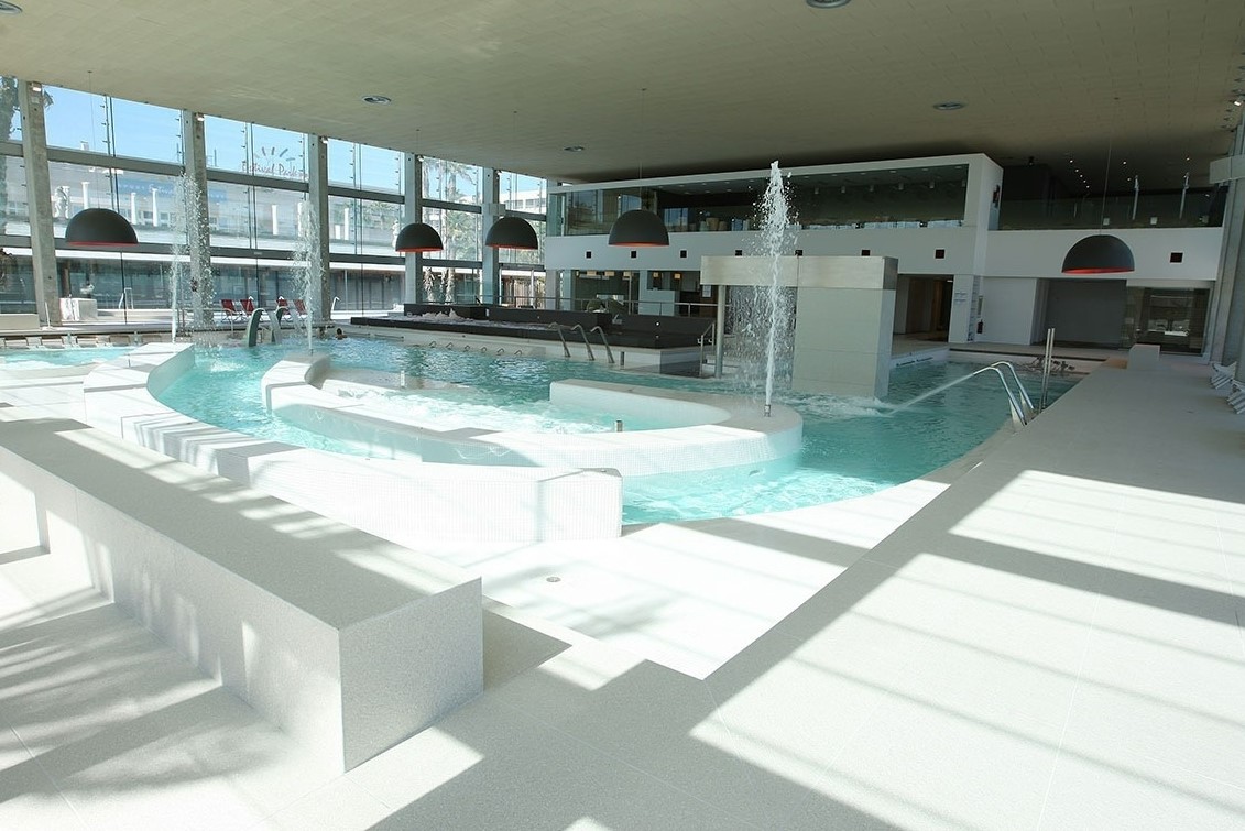 Hotel Oassium at Estival Park 4*