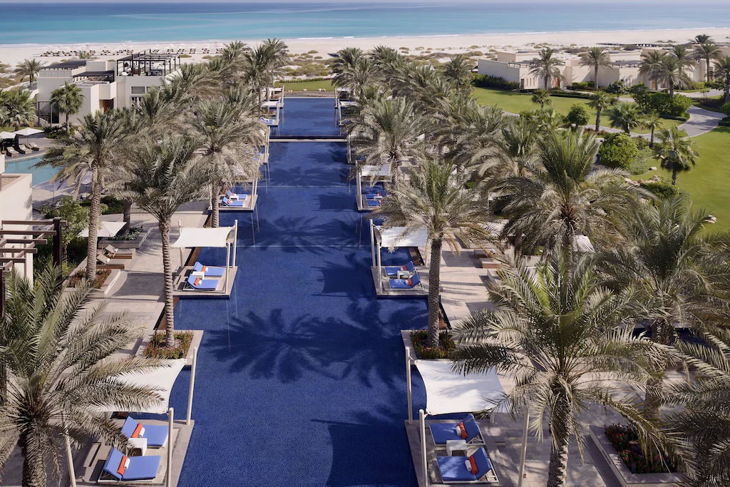 https://golftravelpeople.com/wp-content/uploads/2023/07/Park-Hyatt-Abu-Dhabi-Hotel-Villas-4.jpg