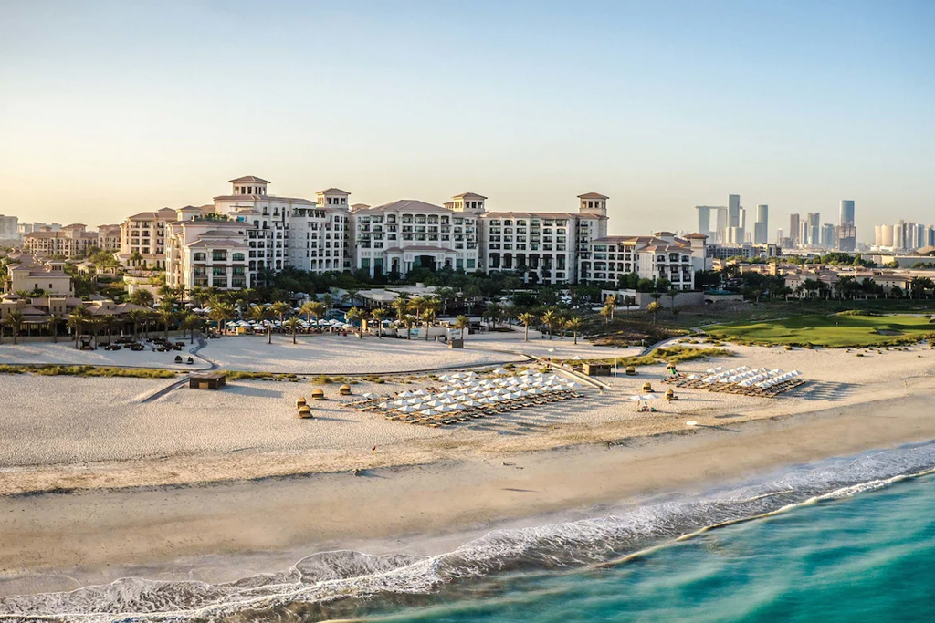 https://golftravelpeople.com/wp-content/uploads/2023/07/The-St.-Regis-Saadiyat-Island-Resort-Abu-Dhabi-4.jpg