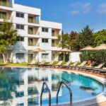 https://golftravelpeople.com/wp-content/uploads/2024/04/Patio-Suite-Hotel-Albufeira-Algarve-Portugal-5-150x150.jpg