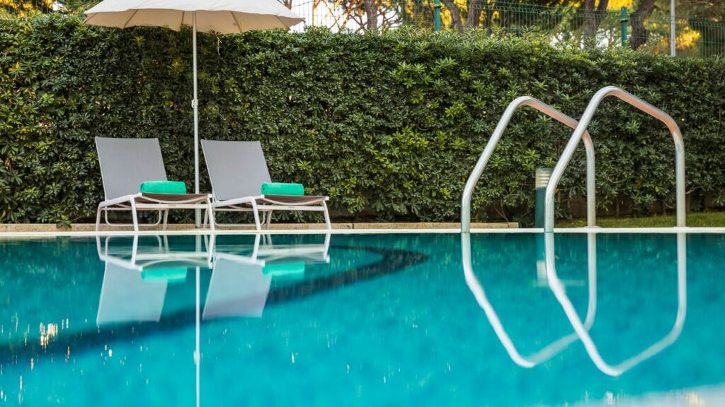 https://golftravelpeople.com/wp-content/uploads/2024/04/Patio-Suite-Hotel-Albufeira-Algarve-Portugal-Swimming-Pools-Leisure-Facilities-7-1024x576.jpg