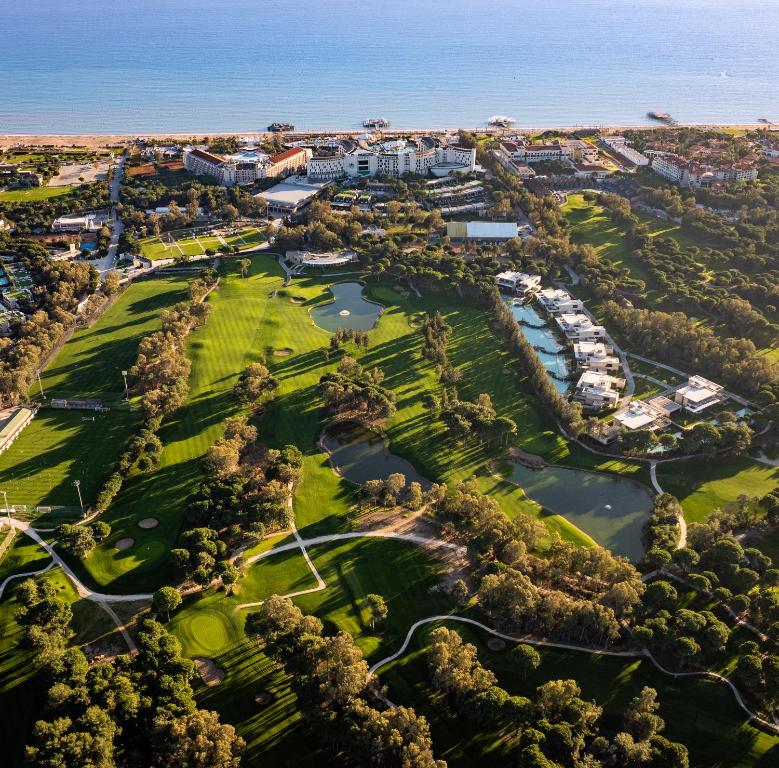 https://golftravelpeople.com/wp-content/uploads/2024/09/Kaya-Palazzo-Hotel-Belek-43.jpg