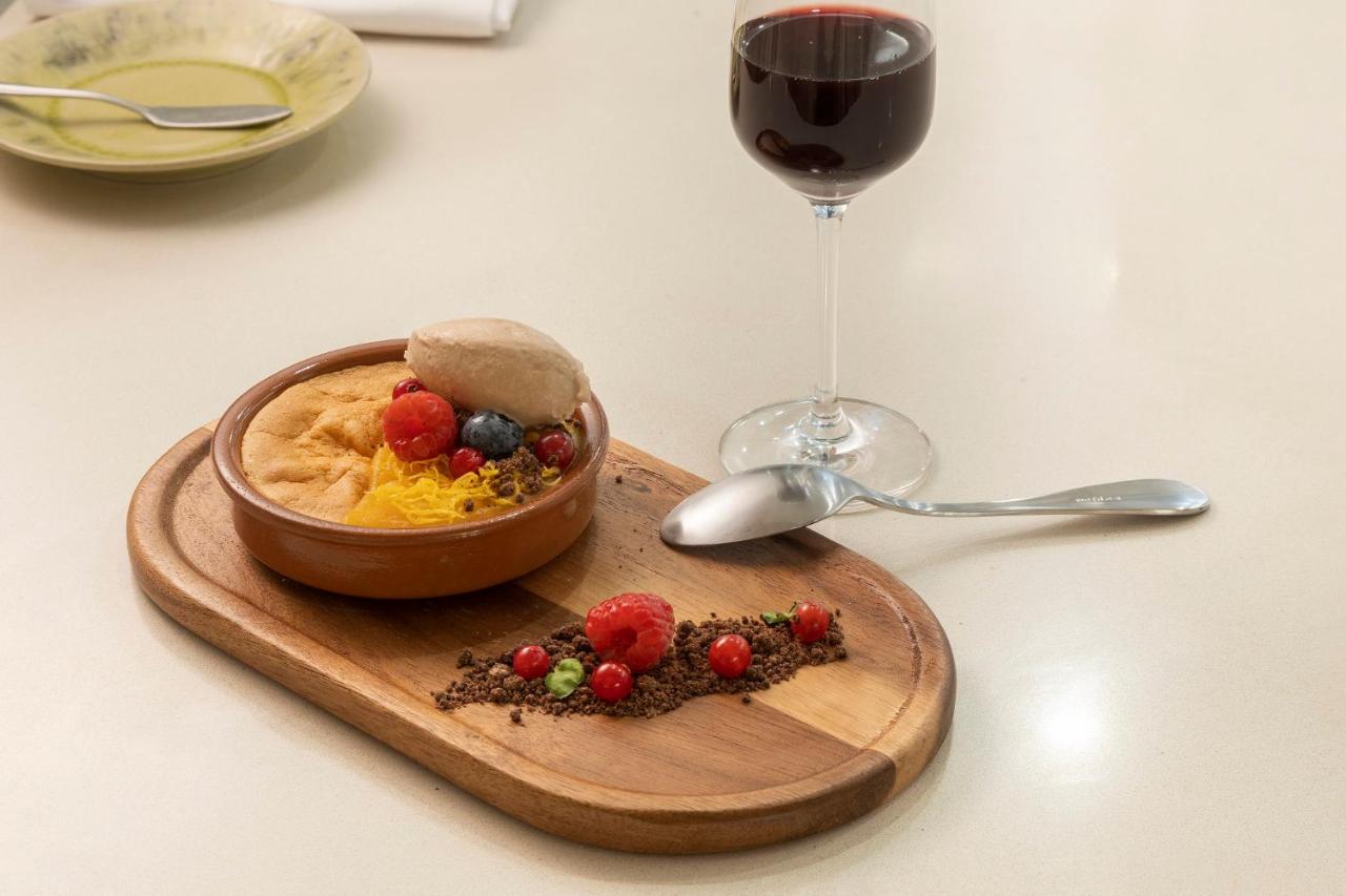 Crowne Plaza Caparica, Lisbon 4*