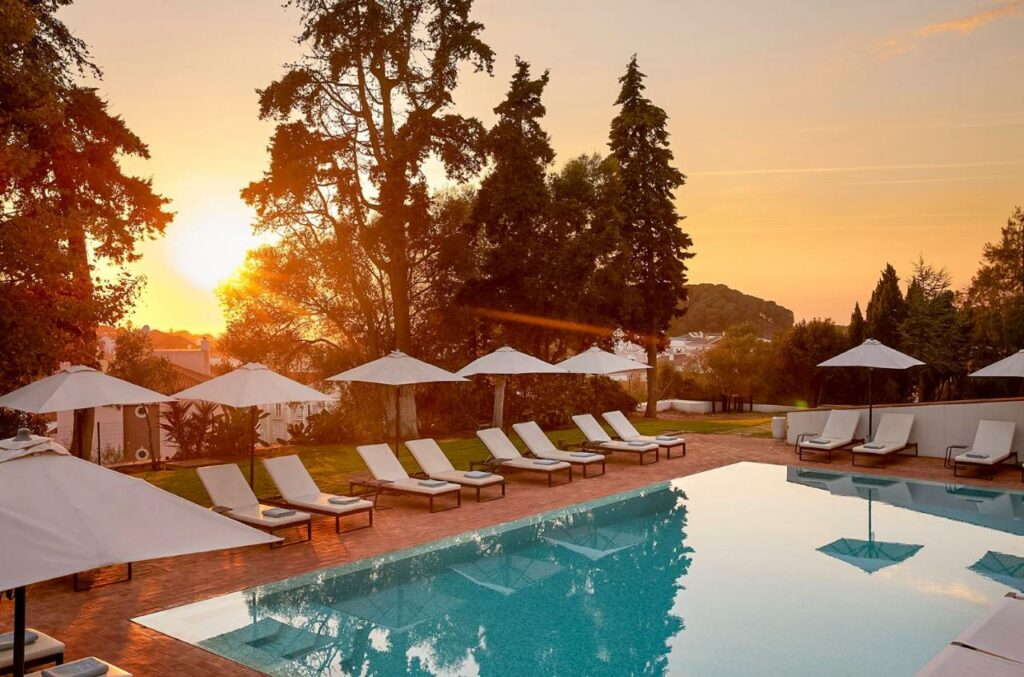 https://golftravelpeople.com/wp-content/uploads/2024/10/Octant-Santiago-Hotel-near-Lisbon-Swimming-Pools-and-Leisure-Facilities-1-1024x677.jpg