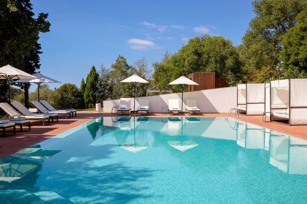 https://golftravelpeople.com/wp-content/uploads/2024/10/Octant-Santiago-Hotel-near-Lisbon-Swimming-Pools-and-Leisure-Facilities-8-1024x682.jpg