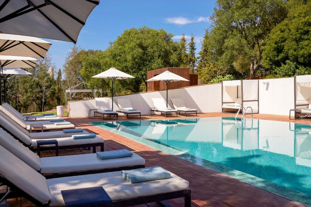 https://golftravelpeople.com/wp-content/uploads/2024/10/Octant-Santiago-Hotel-near-Lisbon-Swimming-Pools-and-Leisure-Facilities-9-1024x682.jpg