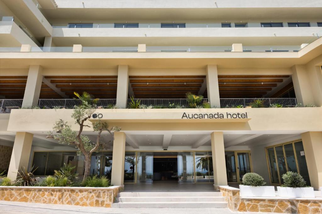 Inmood Aucanada 4*