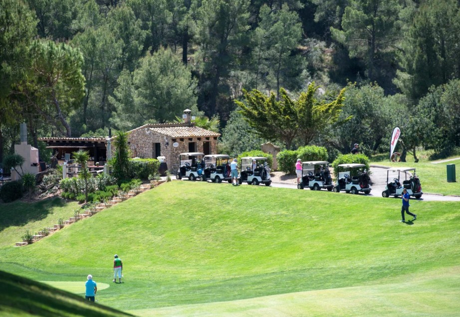 https://golftravelpeople.com/wp-content/uploads/2025/11/Golf-Andratx-Mallorca-2.jpg