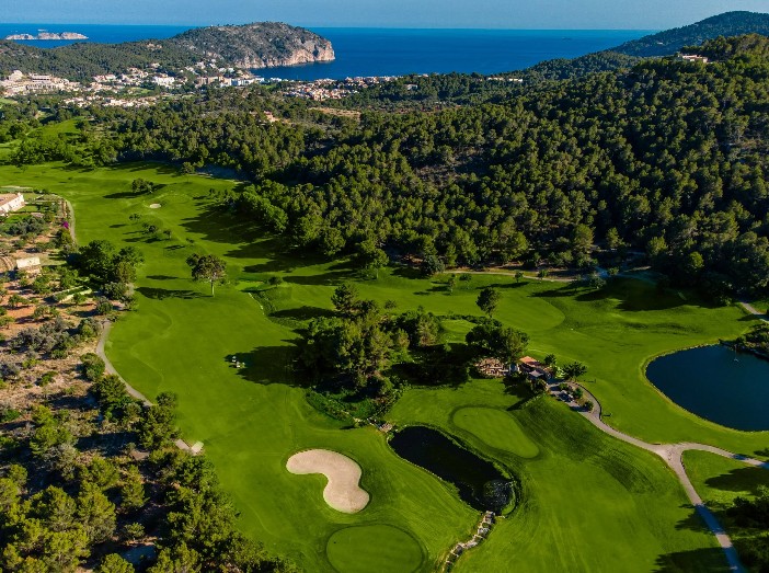 https://golftravelpeople.com/wp-content/uploads/2025/11/Golf-Andratx-Mallorca-7.jpg