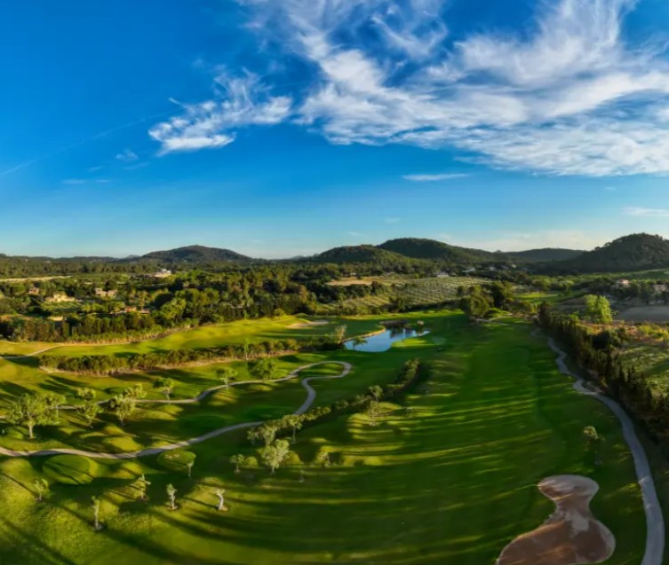 https://golftravelpeople.com/wp-content/uploads/2025/11/Golf-Pula-Mallorca-1.jpg