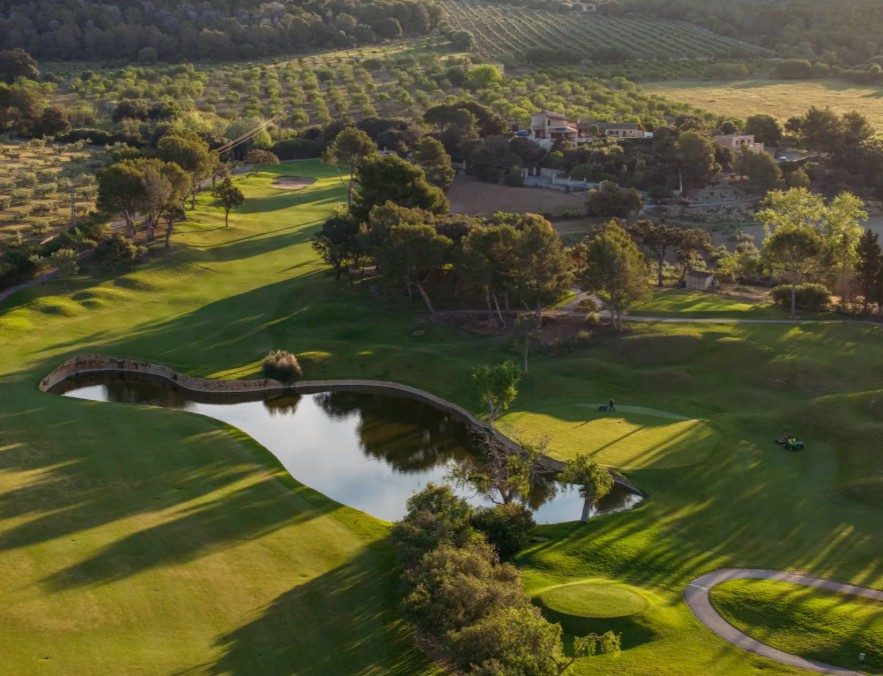 https://golftravelpeople.com/wp-content/uploads/2025/11/Golf-Pula-Mallorca-2.jpg