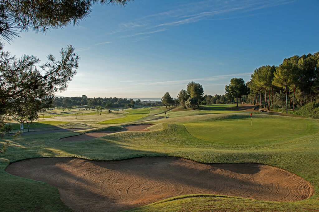 https://golftravelpeople.com/wp-content/uploads/2025/11/Golf-Son-Quint-Mallorca-1024x682.jpg
