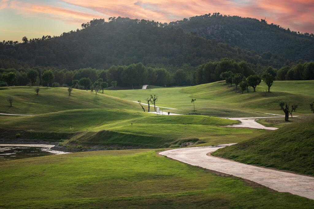 https://golftravelpeople.com/wp-content/uploads/2025/11/Golf-Son-Quint-Mallorca-13-1024x682.jpg