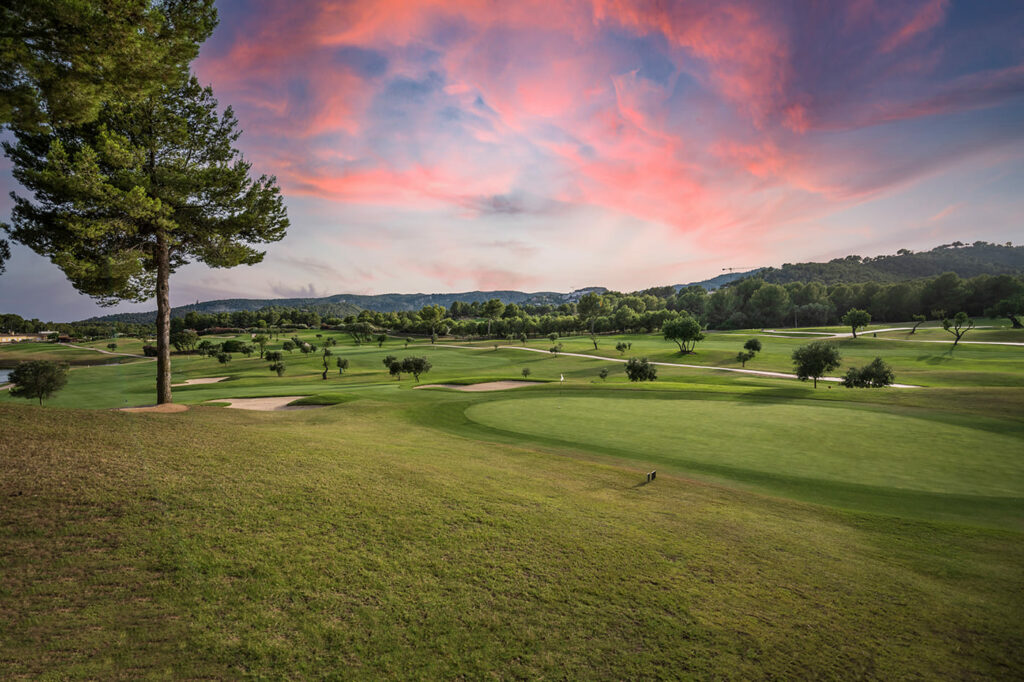 https://golftravelpeople.com/wp-content/uploads/2025/11/Golf-Son-Quint-Mallorca-15-1024x682.jpg