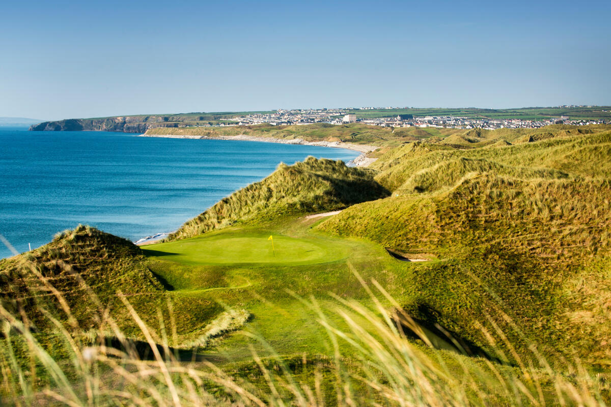 <em>Ballybunion</em>” /></div>
        <div class=