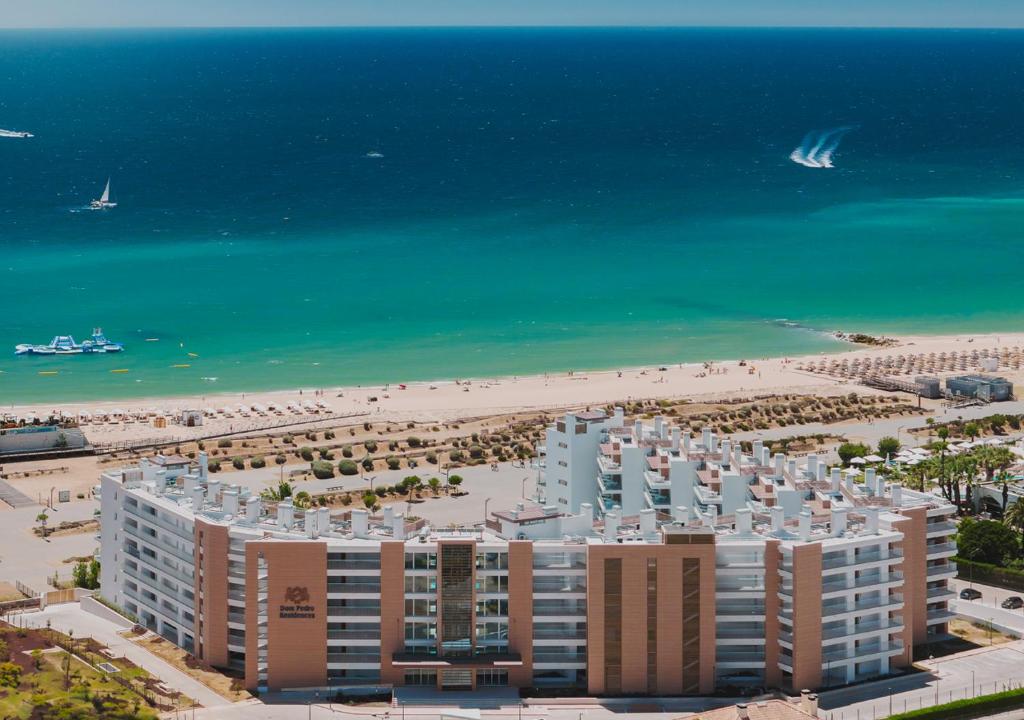 https://golftravelpeople.com/wp-content/uploads/2026/01/Dom-Pedro-Residences-Vilamoura-1.jpg