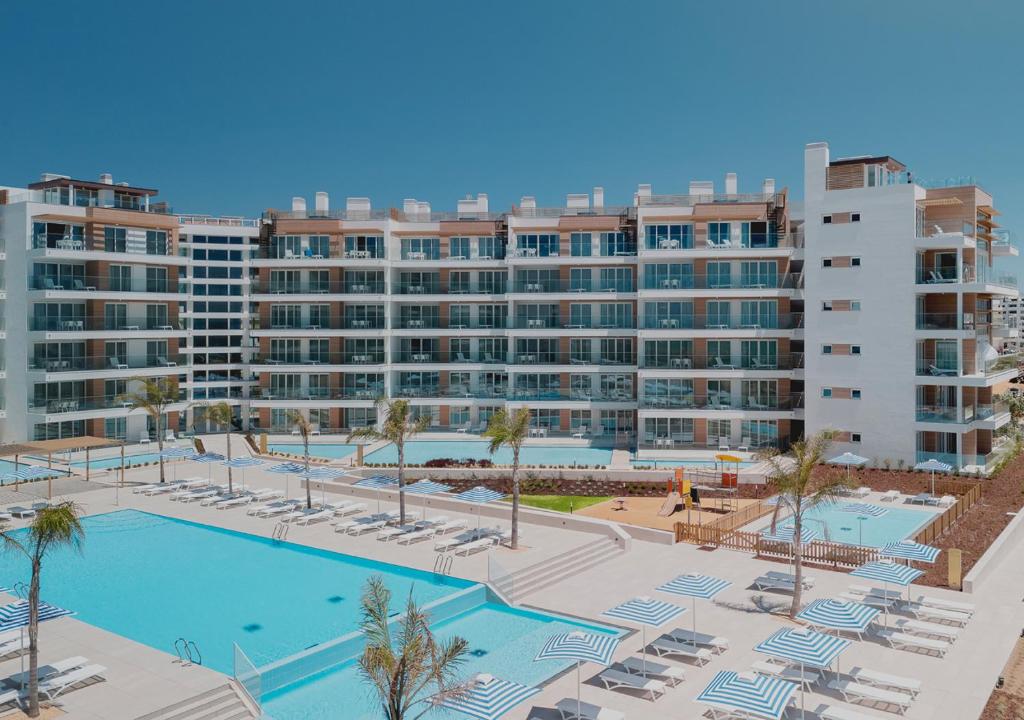 https://golftravelpeople.com/wp-content/uploads/2026/01/Dom-Pedro-Residences-Vilamoura-8.jpg