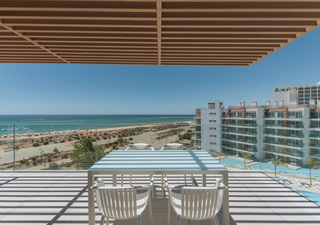 https://golftravelpeople.com/wp-content/uploads/2026/01/Dom-Pedro-Residences-Vilamoura-Rooms-Apartments-Suites-26.jpg