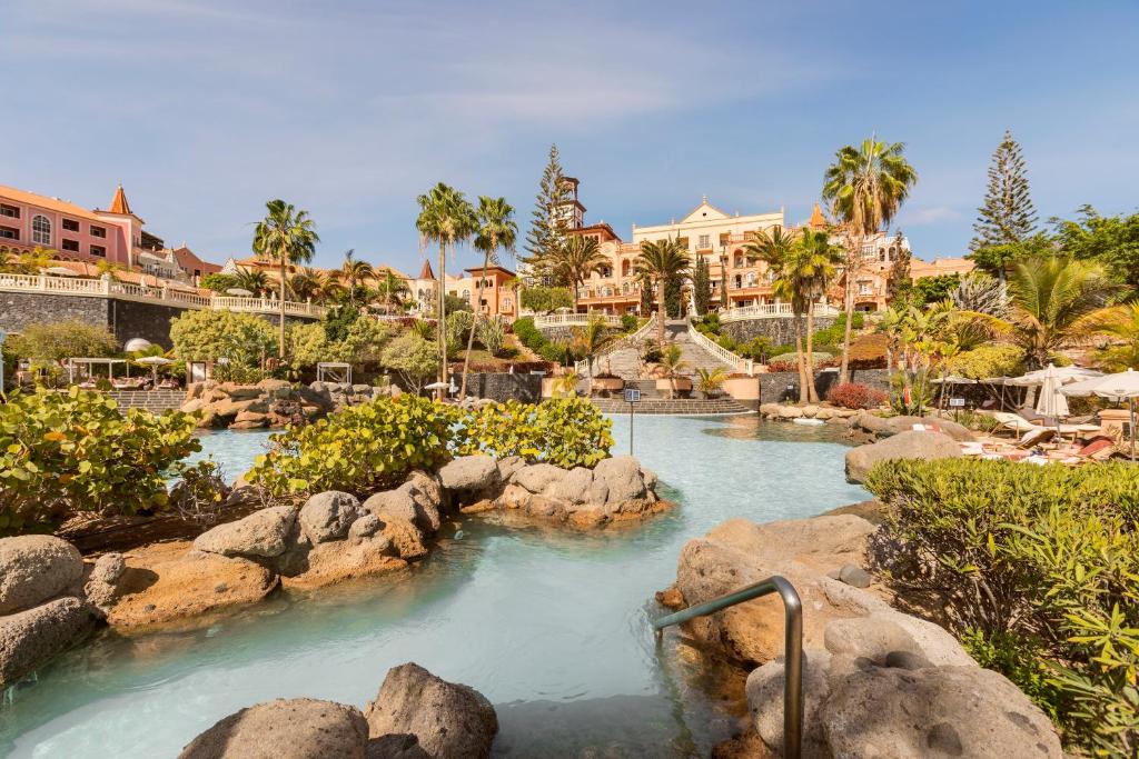 Hotel Bahia del Duque 5*
