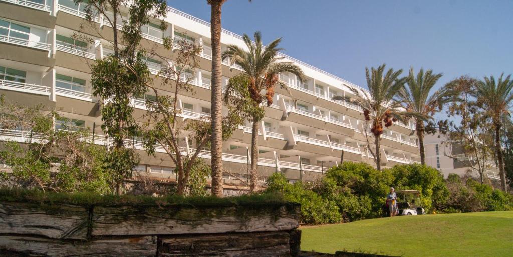 Gara Suites Golf & Spa 4*