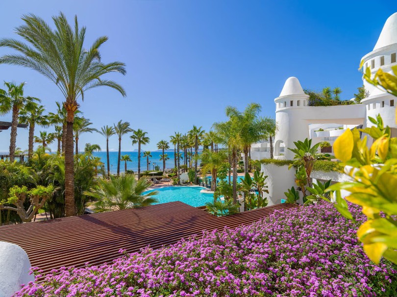 H10 Estepona Palace 4*