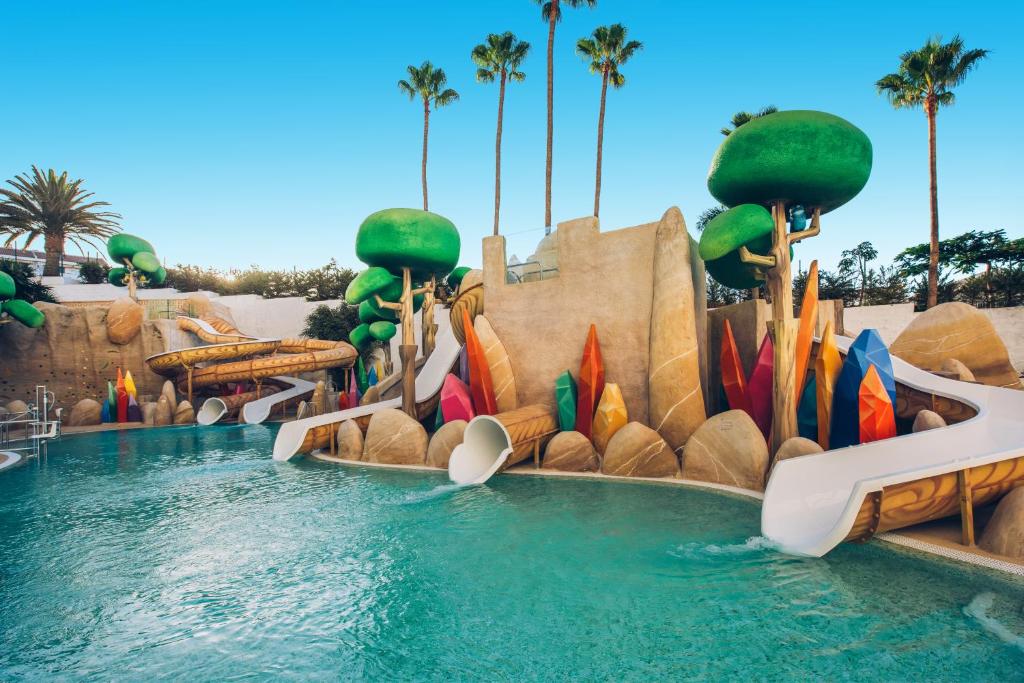 Iberostar Waves Bouganville Playa 4*