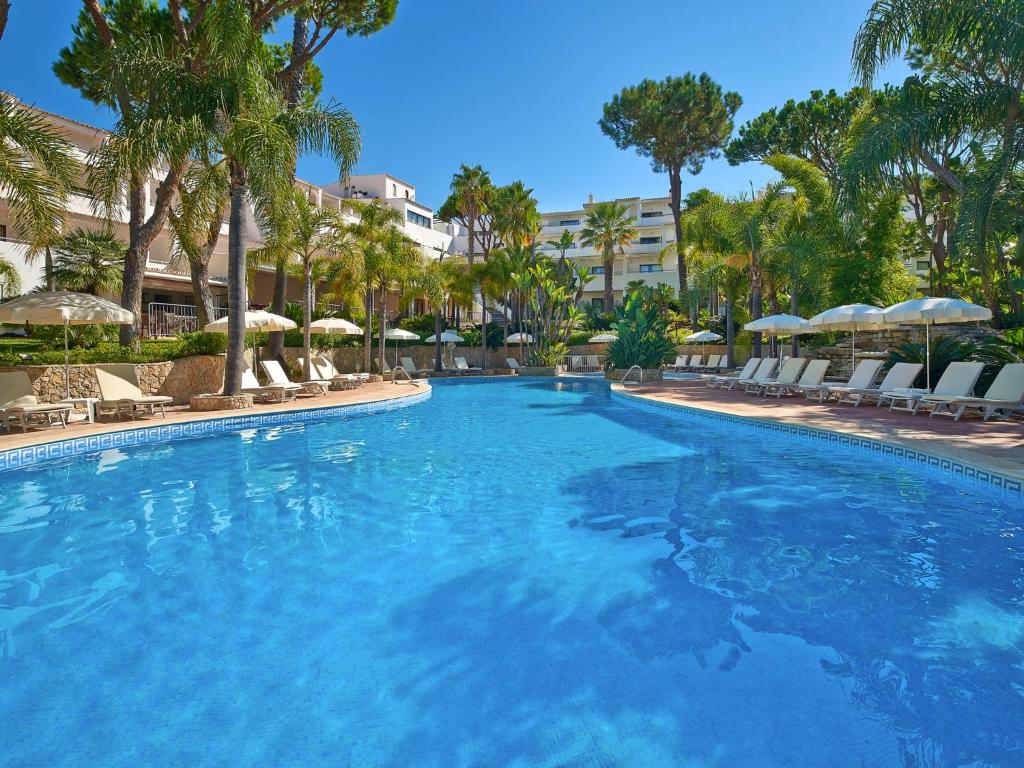 Ria Park Garden Hotel 4*