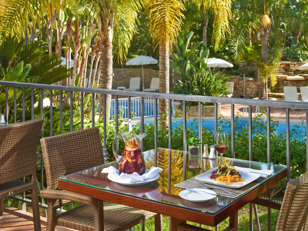 Ria Park Garden Hotel 4*