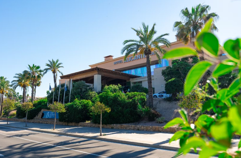 Hotel Alicante Golf 4*