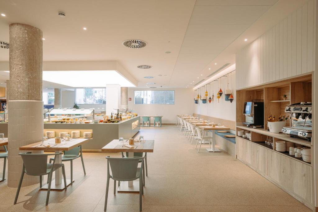 Blaumar Hotel, Salou 4*