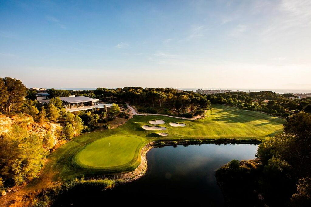 Infinitum Golf-Hills Course